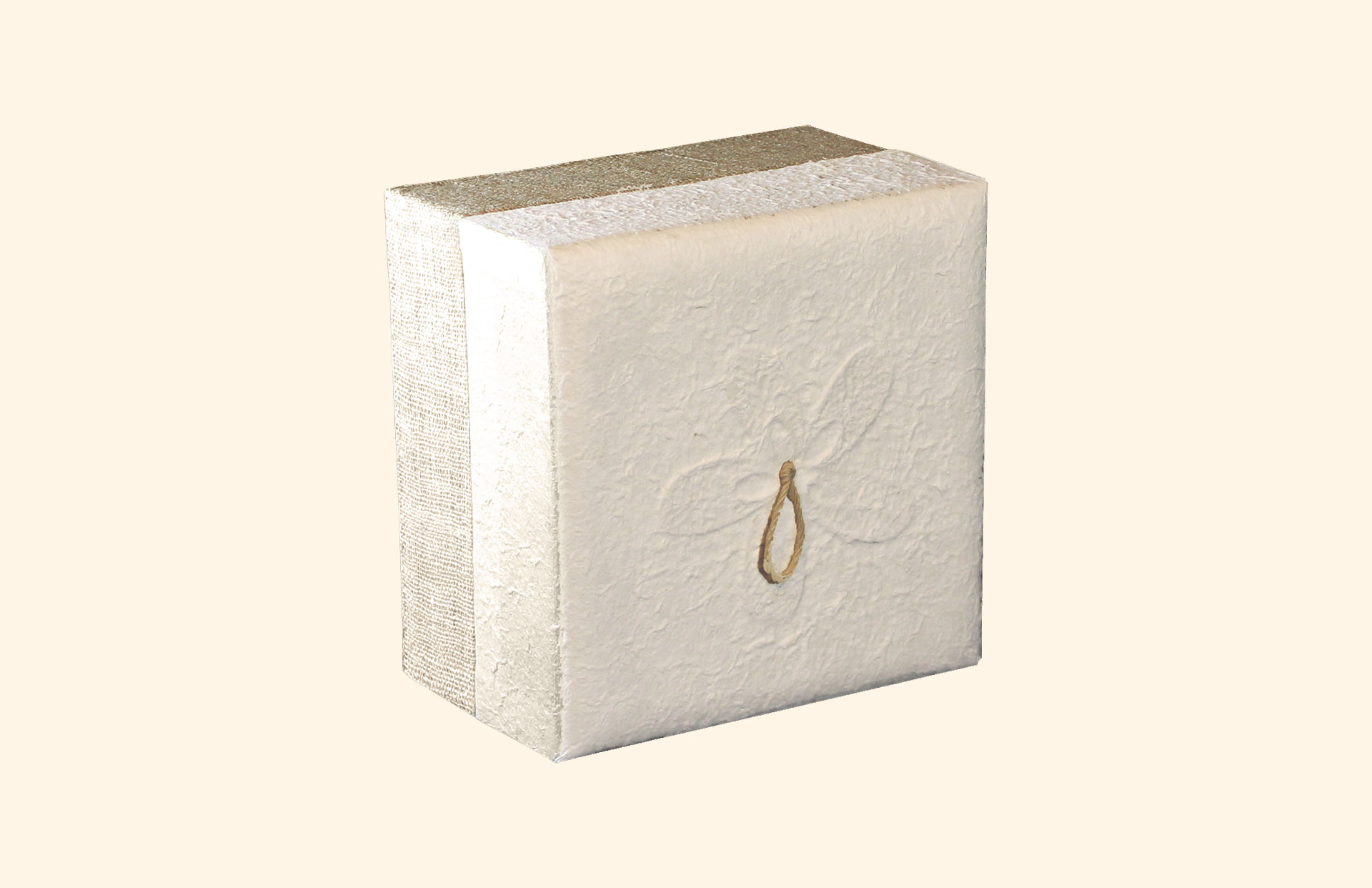 Unity Embrace White Hemp